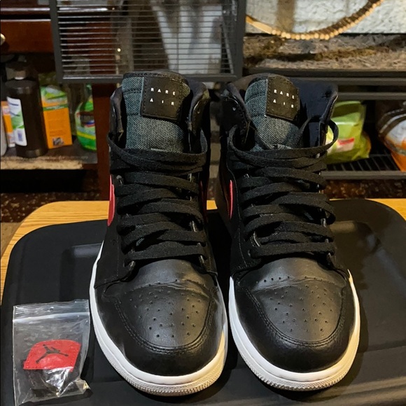 Air Jordan 1 Retro High - Picture 8 of 8